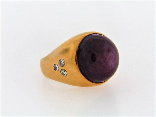 18K-YG STAR RUBY AND DIAMOND RING | 18 Karat Appraisers | Beverly Hills, CA | Fine Jewelry 18K-YG STAR RUBY AND DIAMOND RING | 18 Karat Appraisers | Beverly Hills, CA | Fine Jewelry