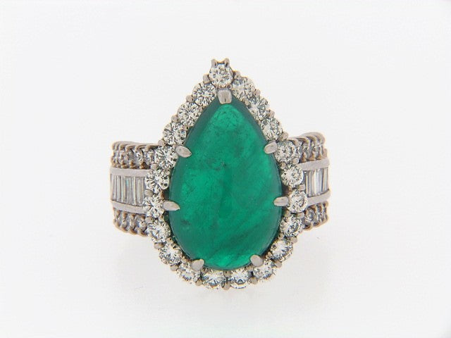 PLATINUM EMERALD AND DIAMOND RING | 18 Karat Appraisers | Beverly Hills, CA | Fine Jewelry PLATINUM EMERALD AND DIAMOND RING | 18 Karat Appraisers | Beverly Hills, CA | Fine Jewelry