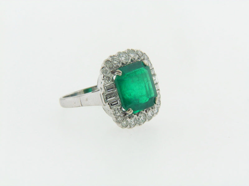18K WHITE GOLD EMERALD AND DIAMOND RING | 18 Karat Appraisers | Beverly Hills, CA | Fine Jewelry