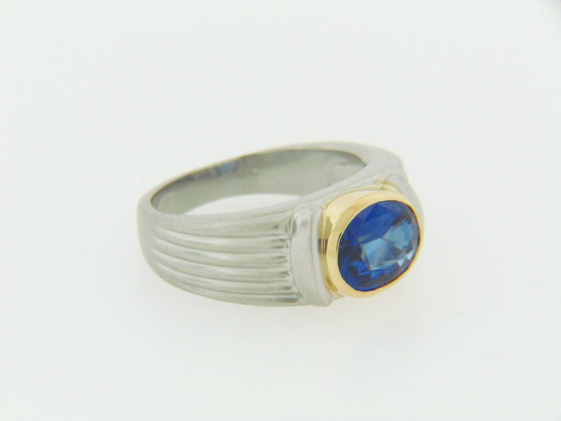 PLATINUM AND 18K-YG SAPPHIRE RING