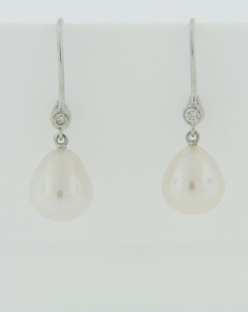 18K WHITE GOLD PEARL DANGLING EARRINGS | 18 Karat Appraisers | Beverly Hills, CA | Fine Jewelry