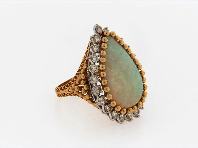 18K-YG+WG WHITE OPAL AND DIAMOND RING