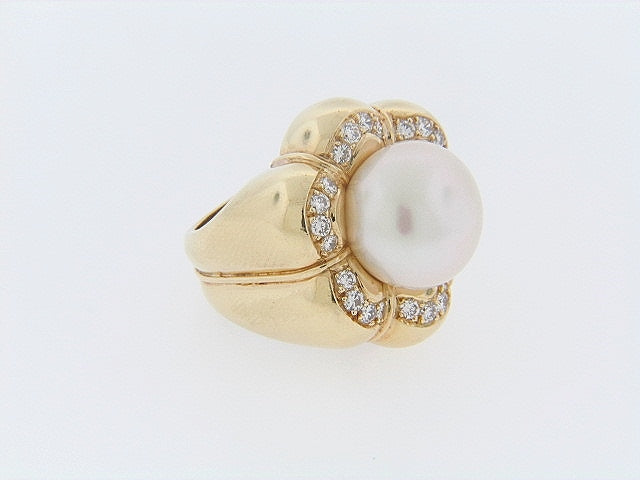 18K-YG SOUTH SEA PEARL AND DIAMOND RING BY 
