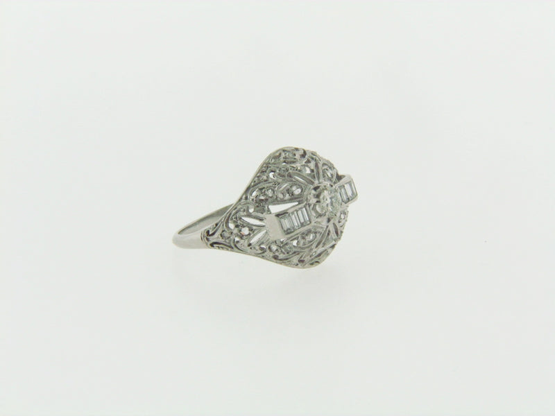 PLATINUM DIAMOND FILIGREE RING | 18 Karat Appraisers | Beverly Hills, CA | Fine Jewelry