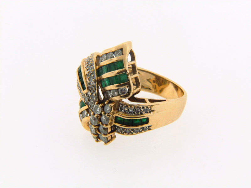 14K-YG EMERALD AND DIAMOND RING