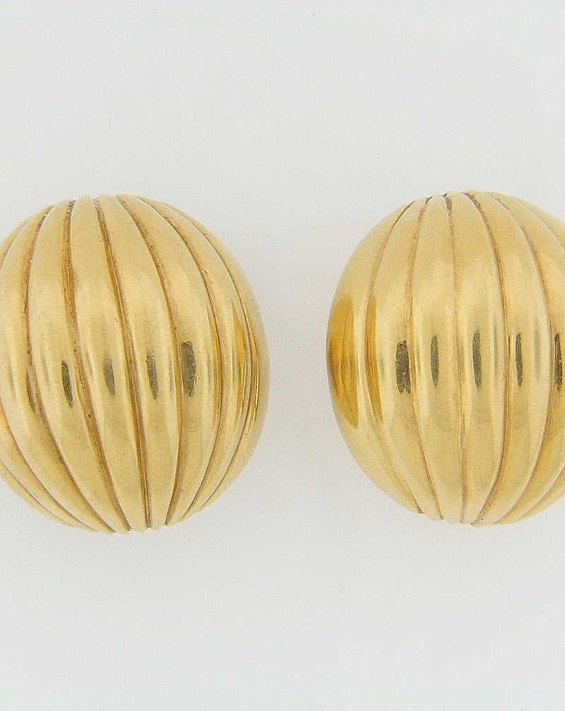 18K YELLOW GOLD SCALLOP DOME EARRINGS | 18 Karat Appraisers | Beverly Hills, CA | Fine Jewelry
