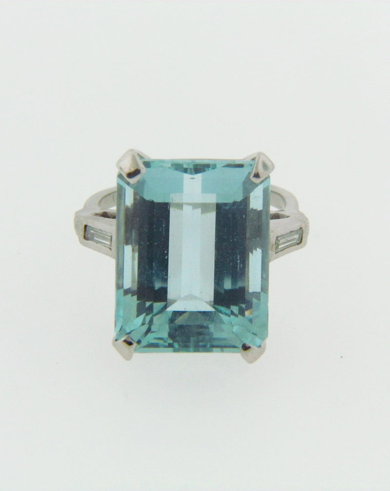 14K WHITE GOLD AQUAMARINE AND DIAMOND RING | 18 Karat Appraisers | Beverly Hills, CA | Fine Jewelry
