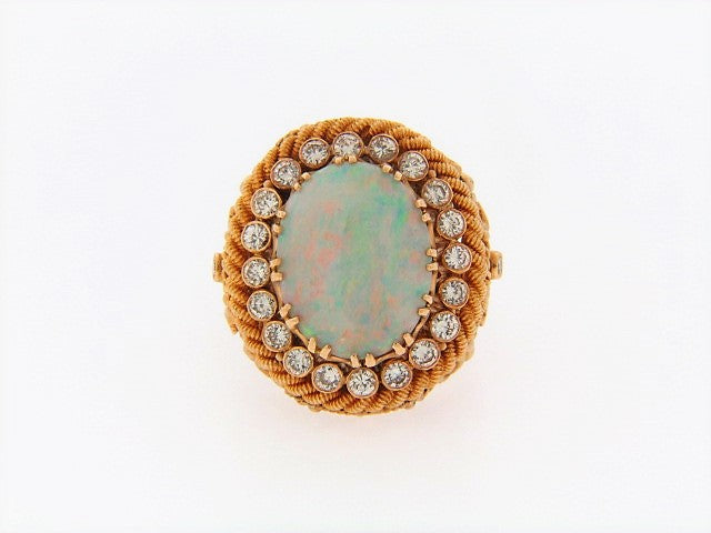 22K-YG WHITE OPAL AND DIAMOND RING