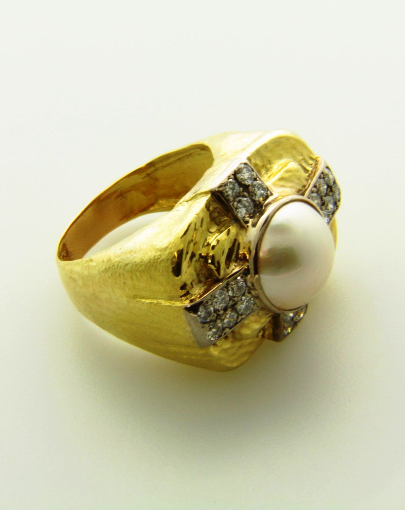 14K Yellow gold, Mabe Pearl and Diamond Ring | 18 Karat Appraisers | Beverly Hills, CA | Fine Jewelry