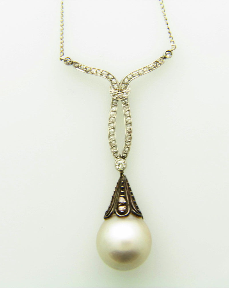 PLATINUM / SILVER NATURAL PEARL AND DIAMOND PENDANT