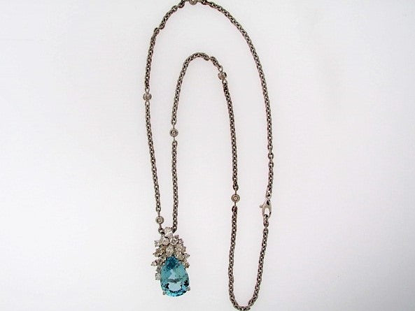 18K-WG AQUAMARINE AND DIAMOND PENDANT