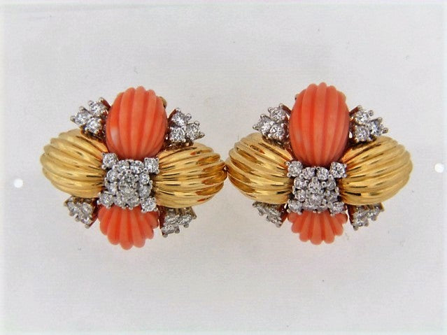 18K-YG+WG PINK CORAL AND DIAMOND EARRINGS