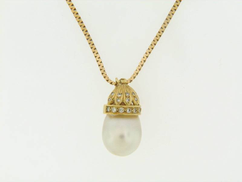 18K YELLOW GOLD PEARL AND DIAMOND PENDANT / NECKLACE | 18 Karat Appraisers | Beverly Hills, CA | Fine Jewelry