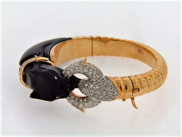 18K-YG CARVED BLACK ONYX AND DIAMOND PANTHER BRACELET