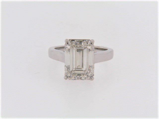 PLATINUM DIAMOND SOLITAIRE RING