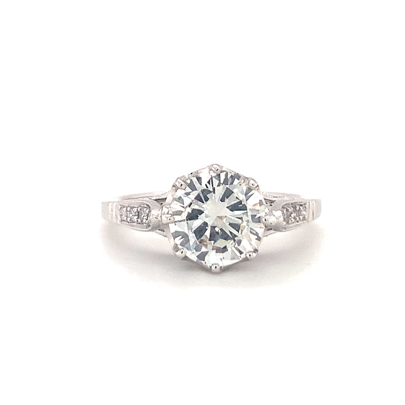 18K WHITE GOLD DIAMOND SOLITAIRE RING