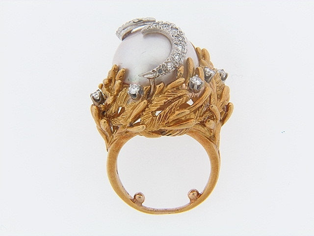 18K-YG+WG MABE PEARL AND DIAMOND RING
