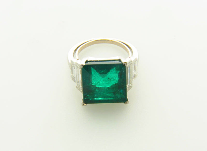 Platinum, Emerald and Diamond Ring | 18 Karat Appraisers | Beverly Hills, CA | Fine Jewelry