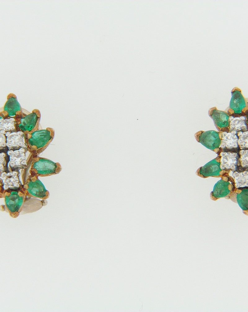 18K-YG EMERALD AND DIAMOND EARRINGS