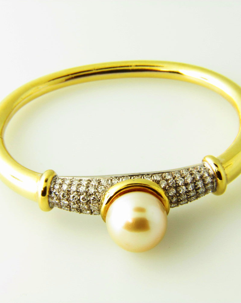 18K Yellow Gold, Diamond and Pearl Bangle Bracelet | 18 Karat Appraisers | Beverly Hills, CA | Fine Jewelry