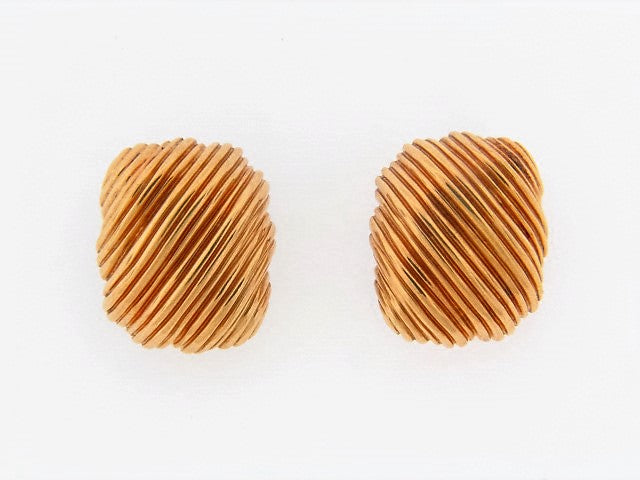 18K-YG RIBBED CUSHION EARCLIPS